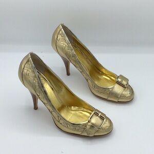 Burberry Metallic Gold Buckle Pumps Size 38.5